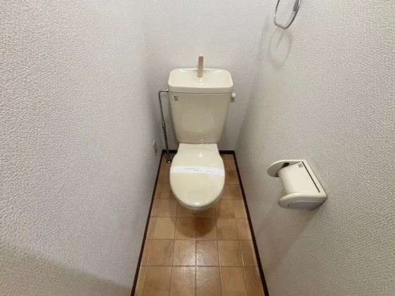 トイレ　※別部屋の写真です