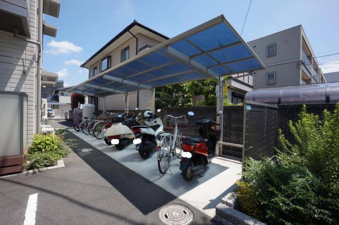 駐車場　駐輪場