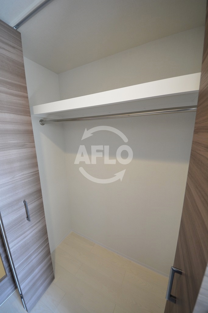 収納　レジュールアッシュ玉造　クローゼット