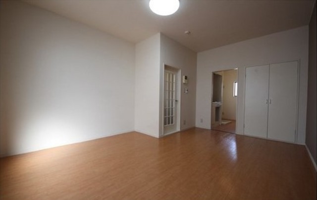 居室・リビング　別部屋参考写真です