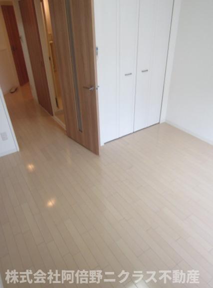 居室・リビング　内装は別部屋の参考写真です。