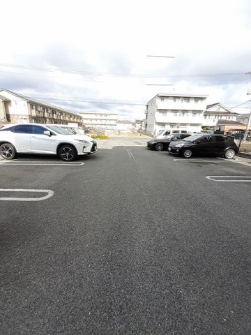 駐車場　駐車場です