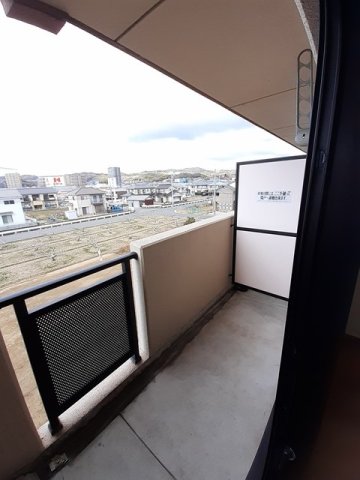 バルコニー　落ち着いた時間を過ごせるバルコニーです