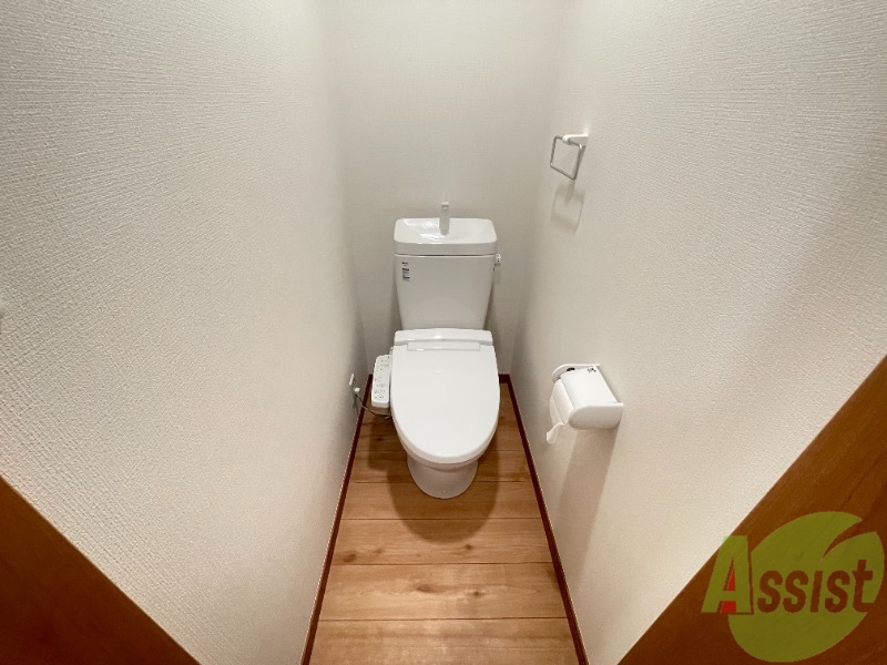 トイレ　トイレは清潔感があり安心して使用できそうです。