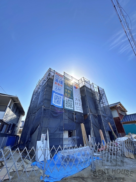 エントランス　外観（建設中）