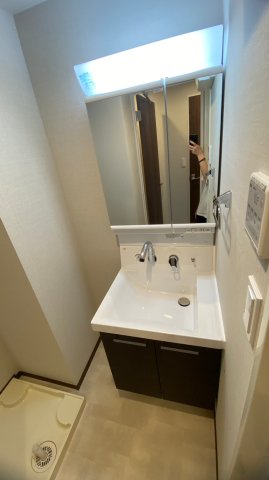 洗面設備　朝の身支度には欠かせない独立洗面化粧台