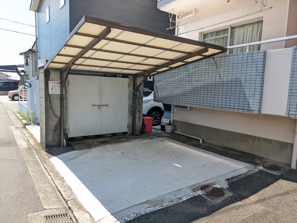 駐車場　駐輪場