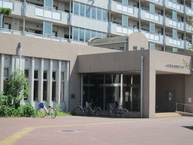 図書館　国立市くにたち北市民プラザ図書館（図書館）まで340m