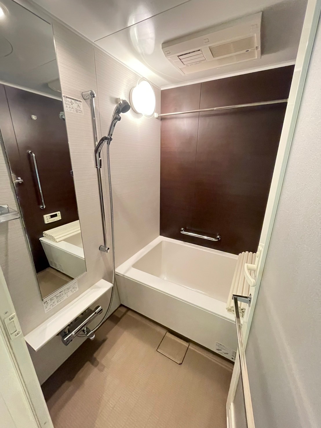 バス・シャワールーム