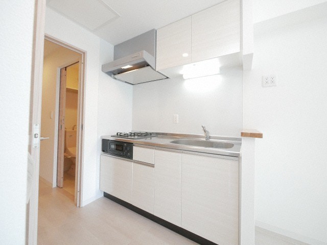 キッチン　嬉しいシステムキッチンです♪コンロを買わなくてもOK♪