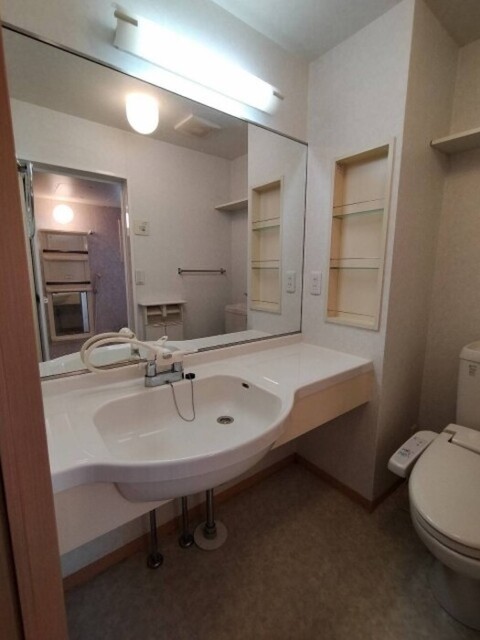 洗面設備　カウンター洗面台