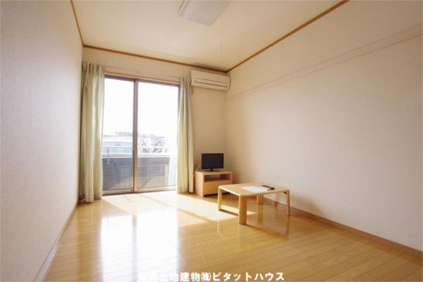 居室・リビング　※部屋によりクロス等の色が異なる場合がご