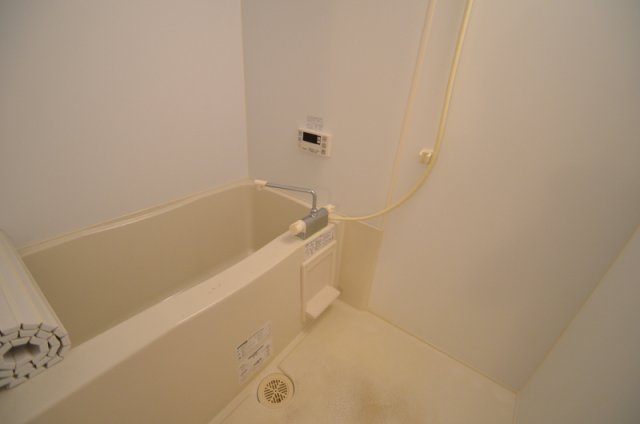 バス・シャワールーム　追い焚き機能付き