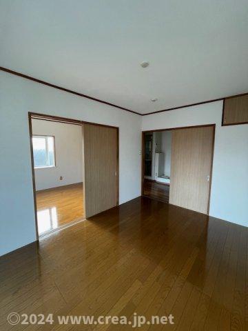 その他部屋・スペース　こちらの居間で趣味の時間をお楽しみください
