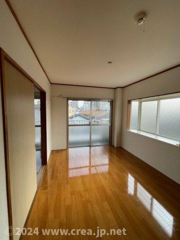 眺望　こちらの居間で趣味の時間をお楽しみください