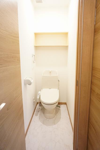 トイレ　トイレ