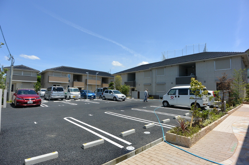 駐車場　駐車場