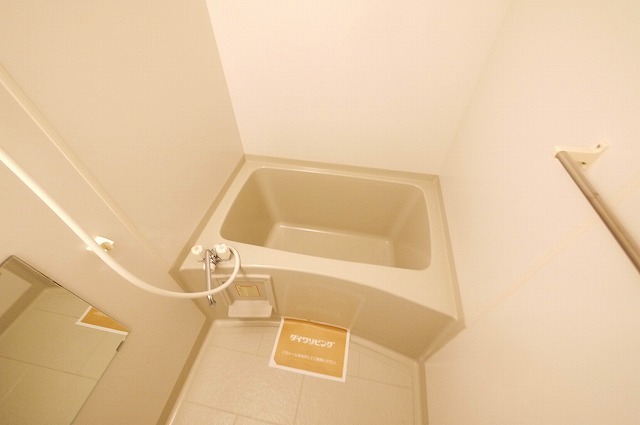 バス・シャワールーム　ゆったり過ごせるお風呂です