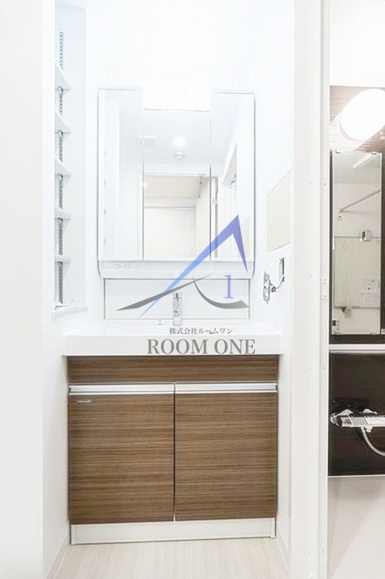 洗面設備　洗面台です。