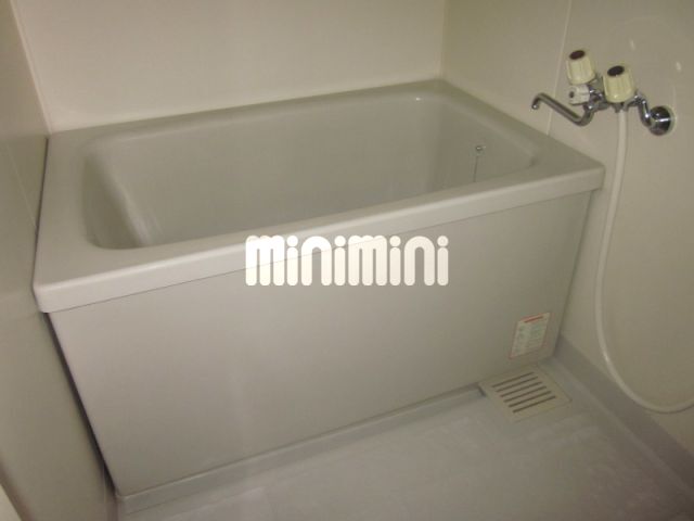 バス・シャワールーム　お風呂です