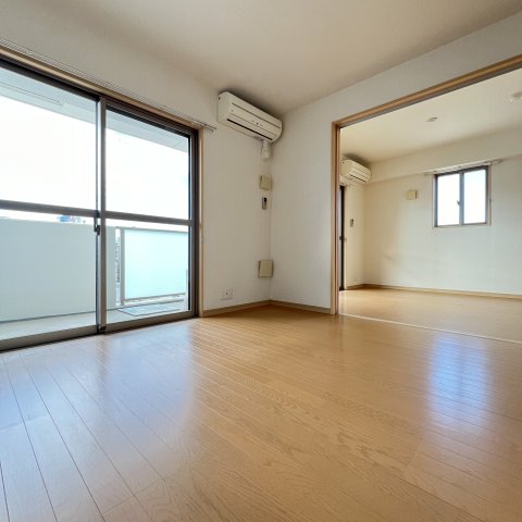 居室・リビング　同仕様タイプです