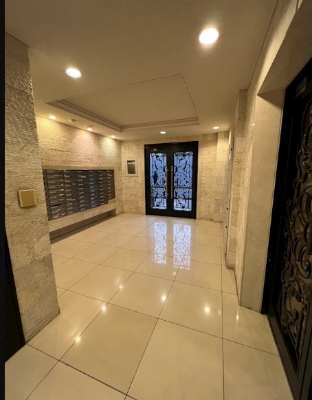 エントランス　エントランス