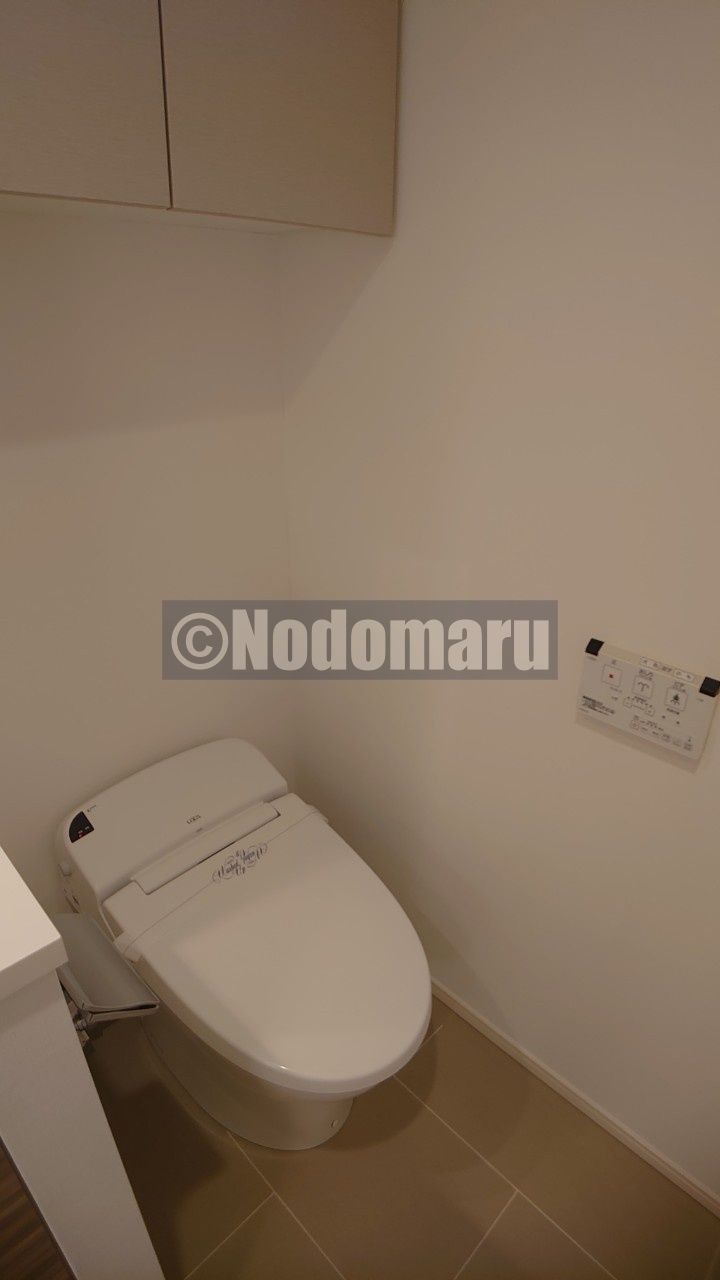 トイレ　※写真は同タイプ別部屋となります