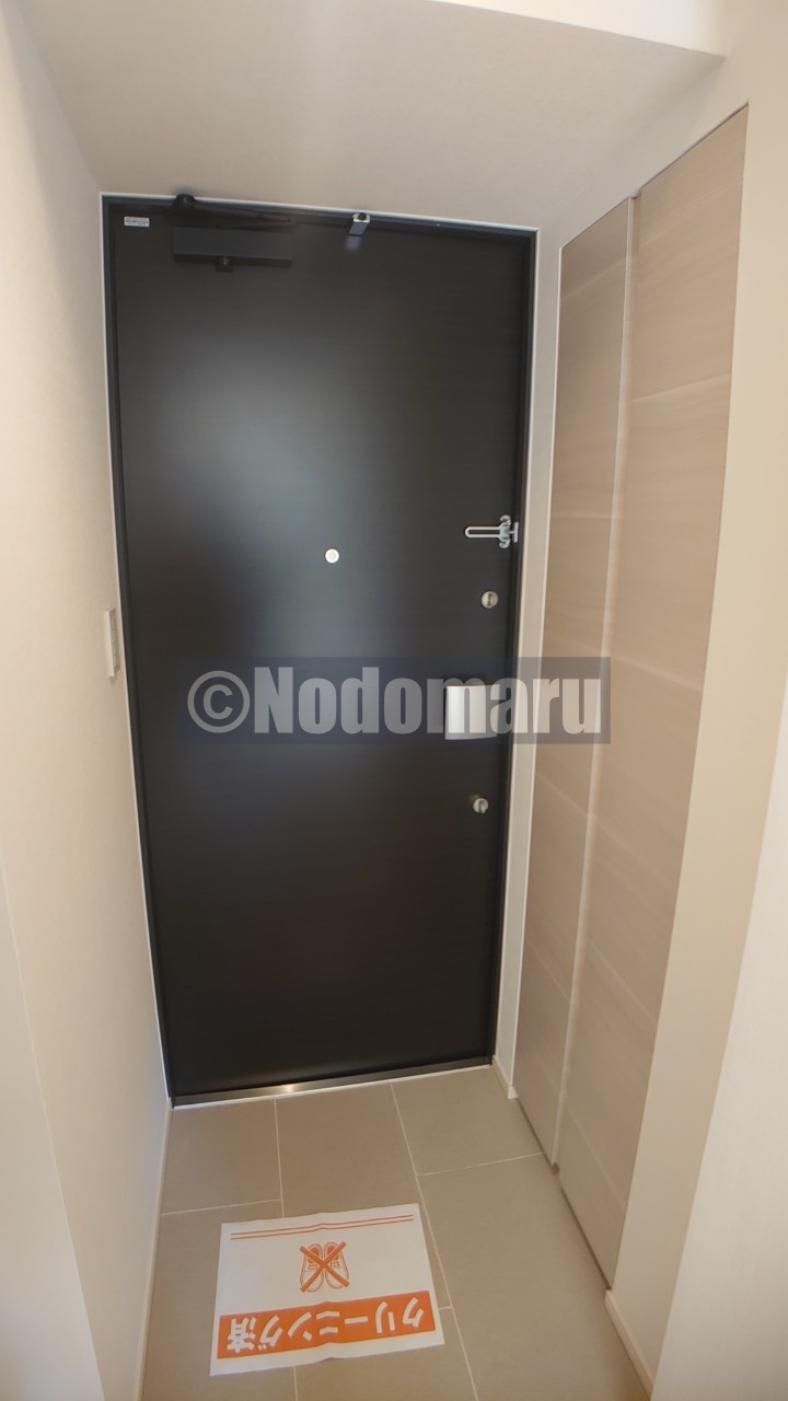 玄関　※写真は同タイプ別部屋となります