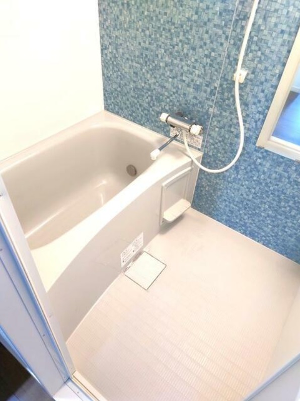 バス・シャワールーム　別部屋参考写真です