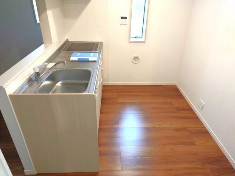 キッチン　別部屋参考写真です