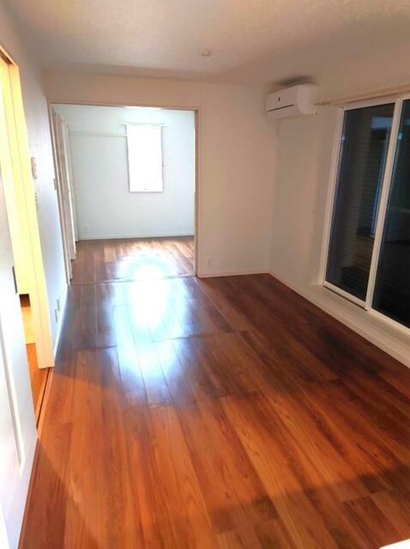 居室・リビング　別部屋参考写真です