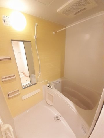 バス・シャワールーム　日々の疲れを癒すお風呂付です