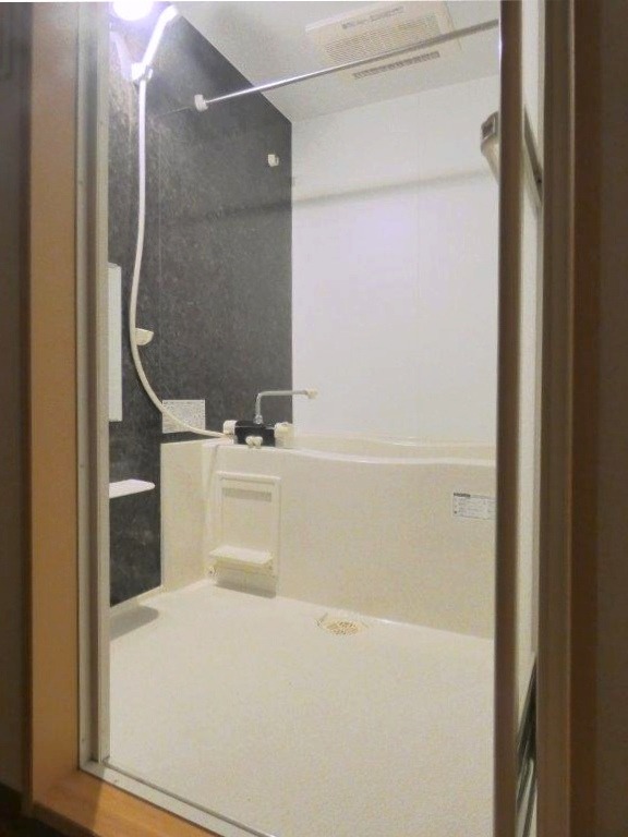 バス・シャワールーム　図面と現状に相違がある場合には現状を優先