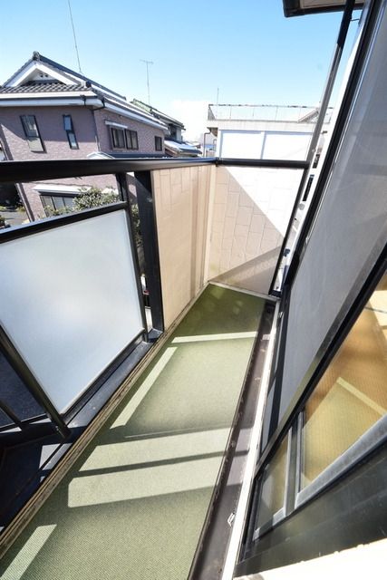 その他設備　♪お布団を難なく干せるバルコニー付き♪