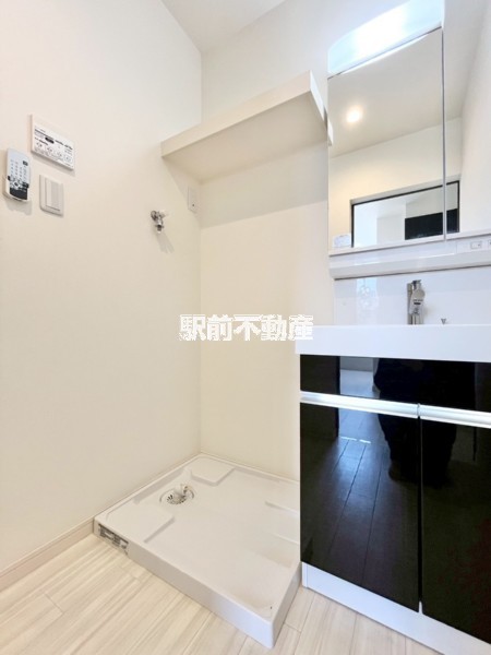 洗面設備　同型タイプの写真です