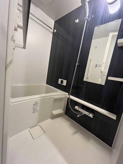 バス・シャワールーム　※別部屋の写真です