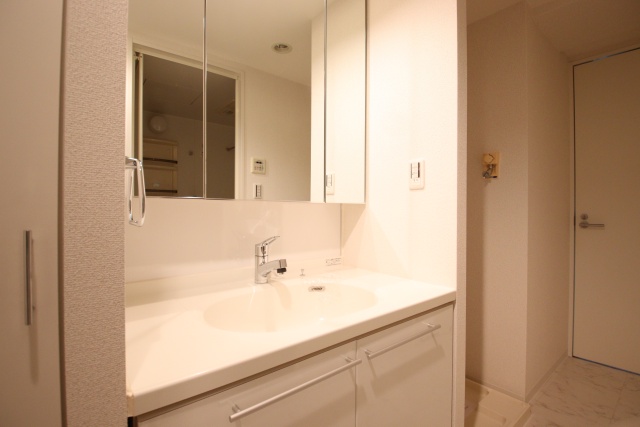 洗面設備　※別室の参考写真の為、現況優先です。