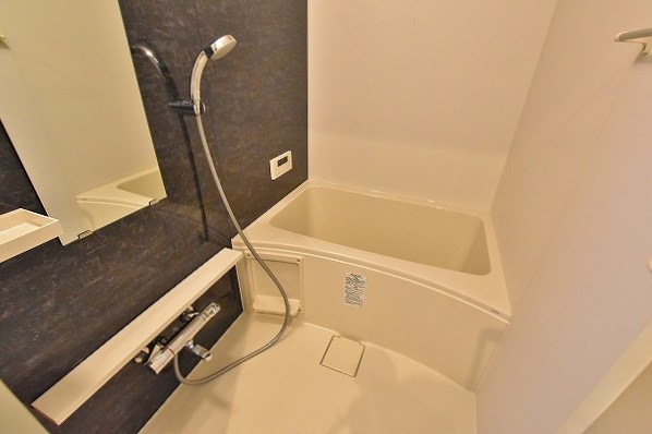 バス・シャワールーム　★追焚機能＆浴室乾燥機付き浴室★