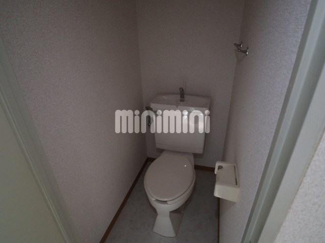 トイレ　別号室参考写真です