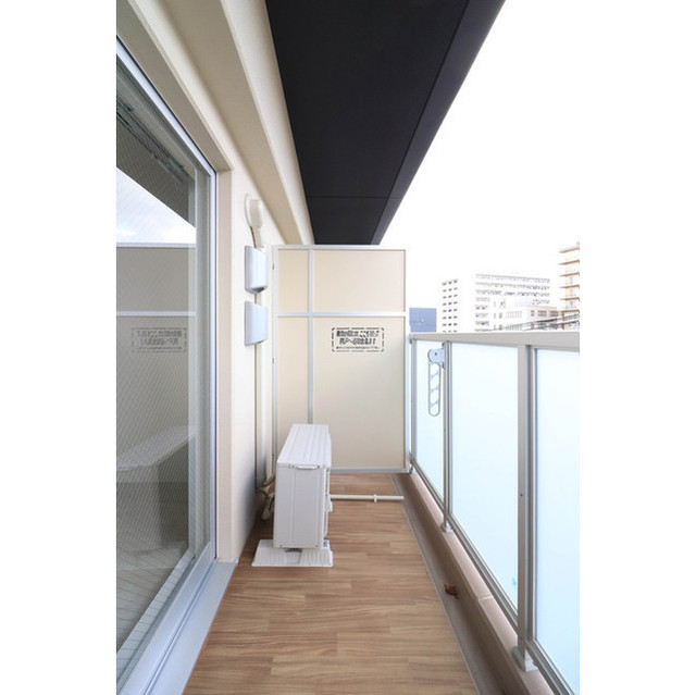 バルコニー　お洗濯にも便利なバルコニー付き