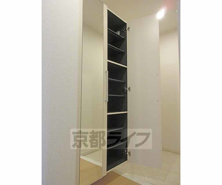 収納　いっぱい入るシューズボックス・