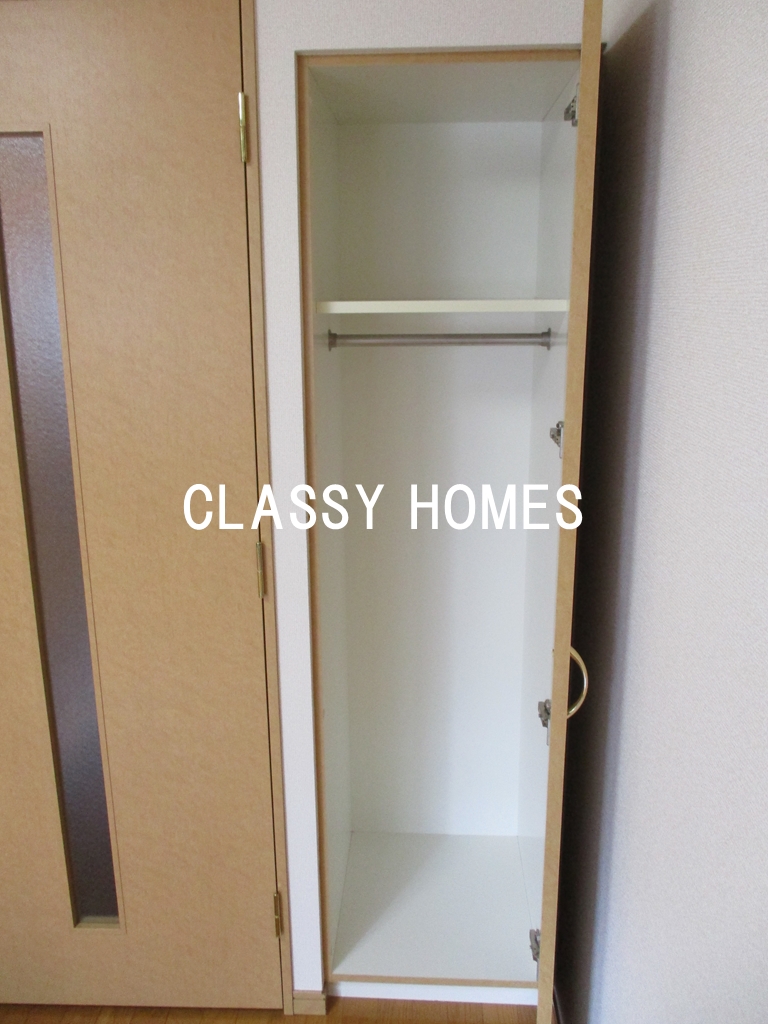 収納　2004年竣工 ルーブル新橋：収納