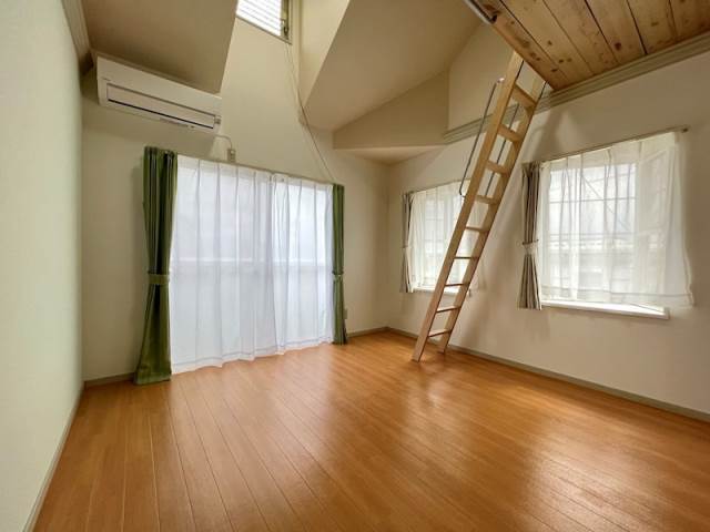 居室・リビング　別号室