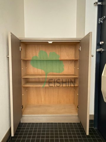 玄関　下駄箱もしっかりついてます！