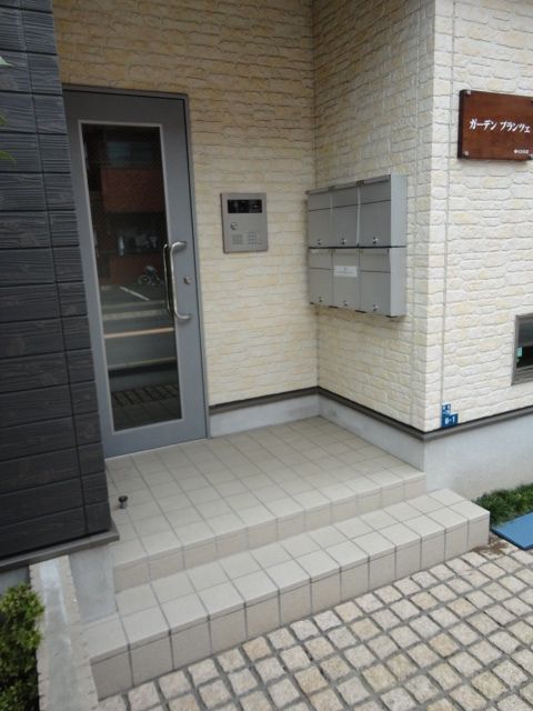 エントランス　エントランス