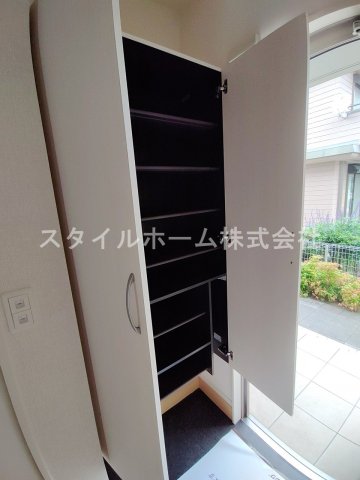 玄関　シンプルで使いやすい玄関です