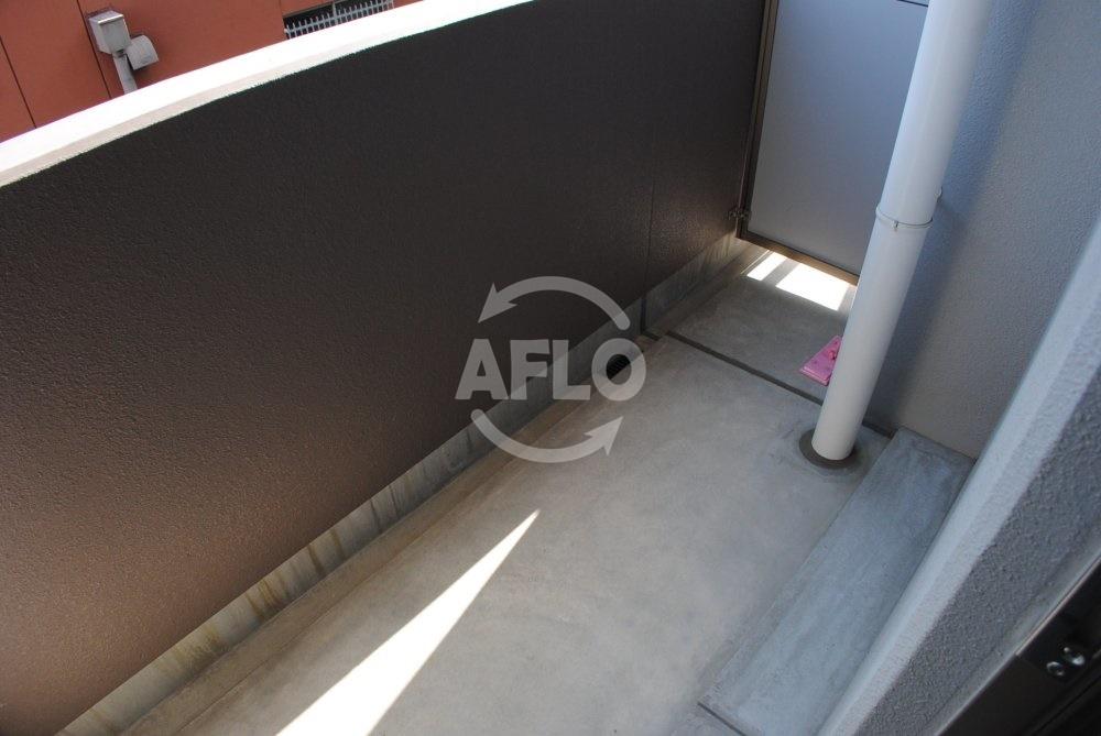 バルコニー　KDX堺筋本町レジデンス　バルコニー