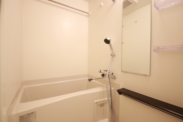 バス・シャワールーム　※別室の参考写真の為、現況優先です。