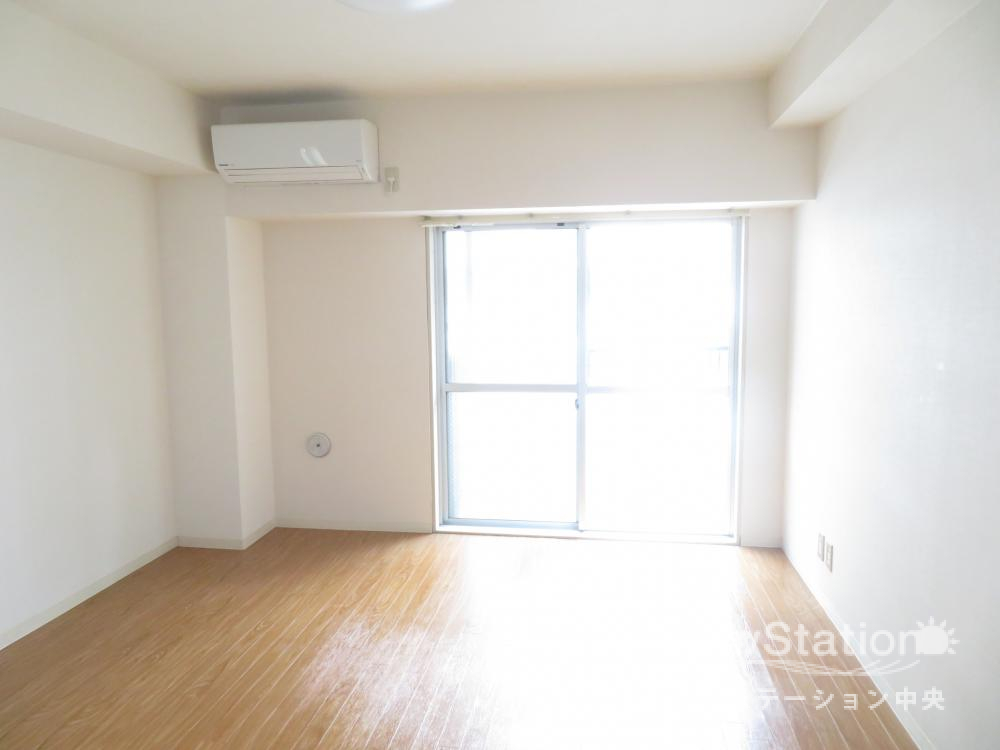 居室・リビング　同間取り別号室