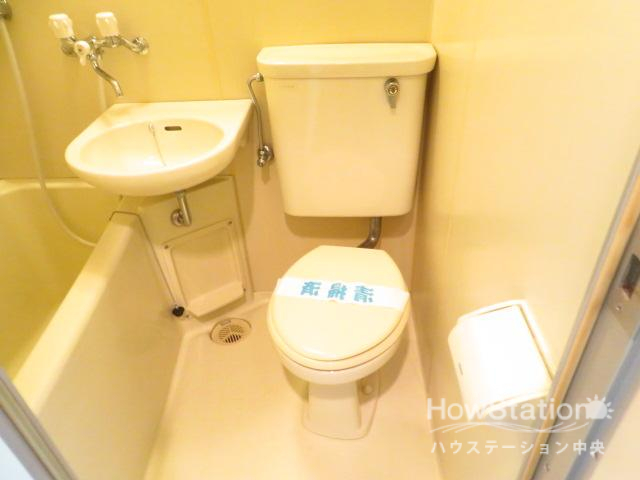 トイレ　同間取り別号室